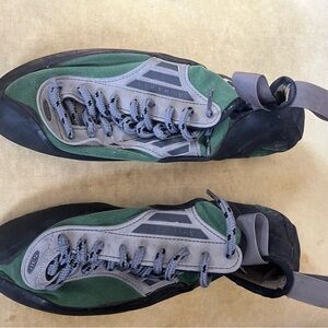 5.10 Climbing Shoes size 9M